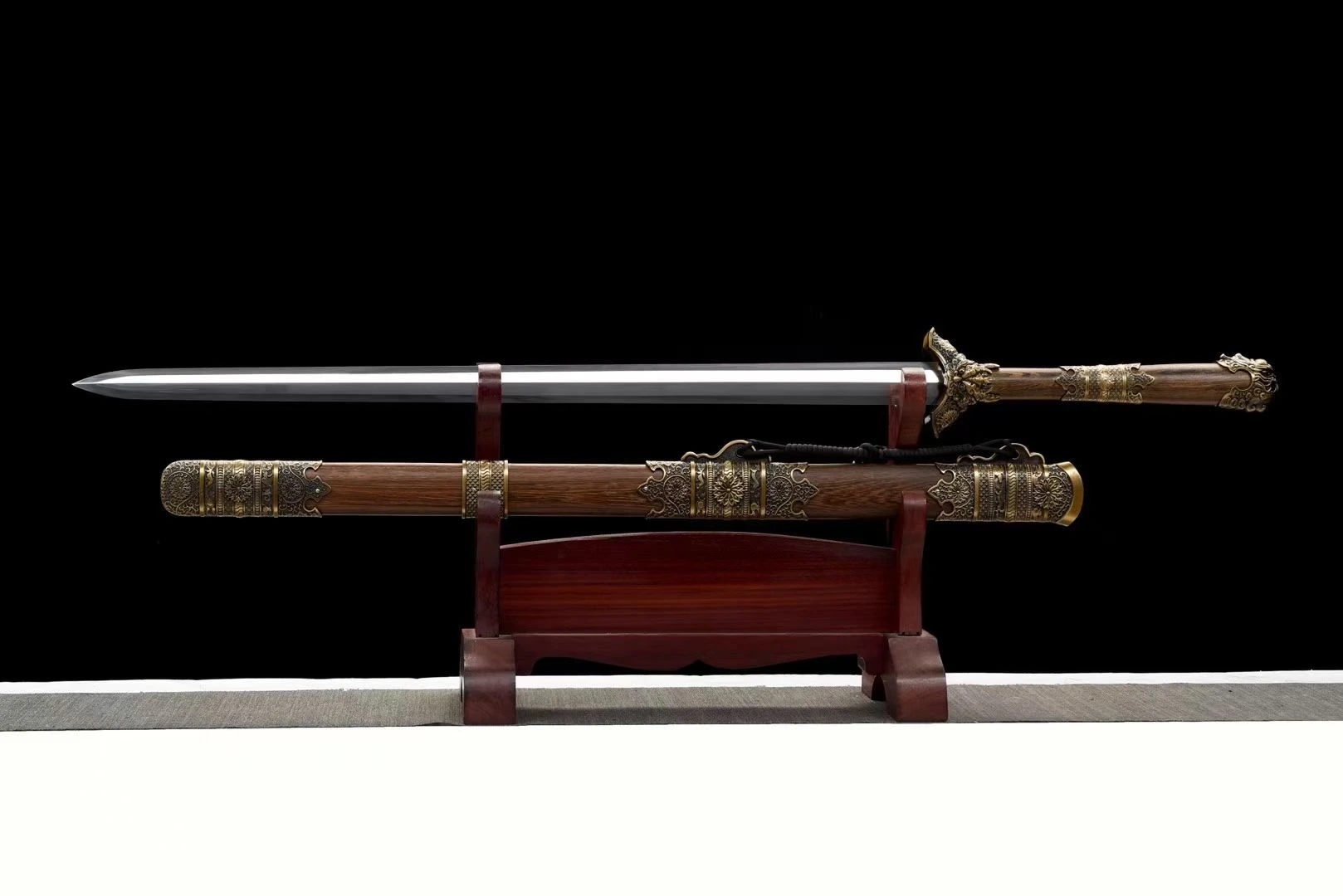 Thiên Long Kiếm - Mangane steel