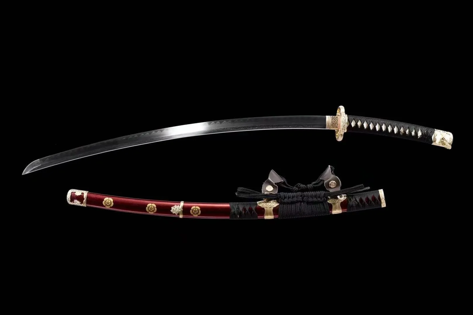 Kōun Tachi - Thép Gấp Hoa Văn Damacus