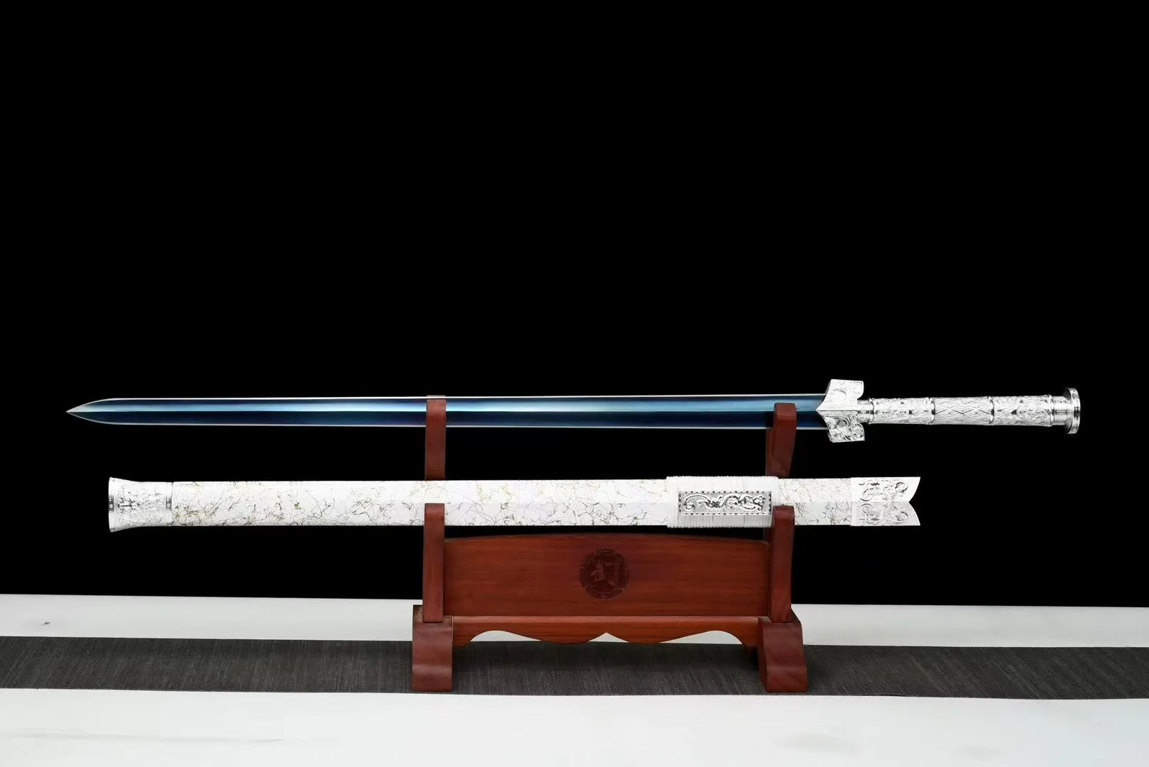 Băng Phách Hán Kiếm - Thép Mangan