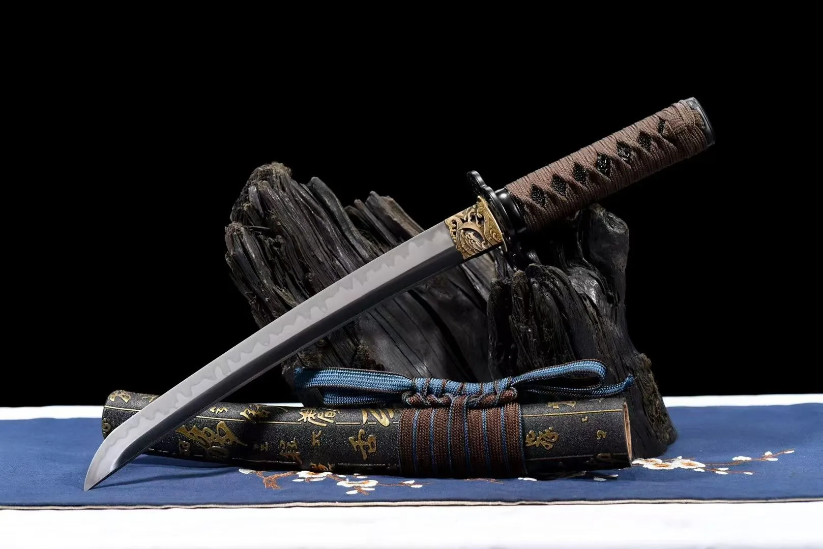 Sōkaku Tanto - Thép T10
