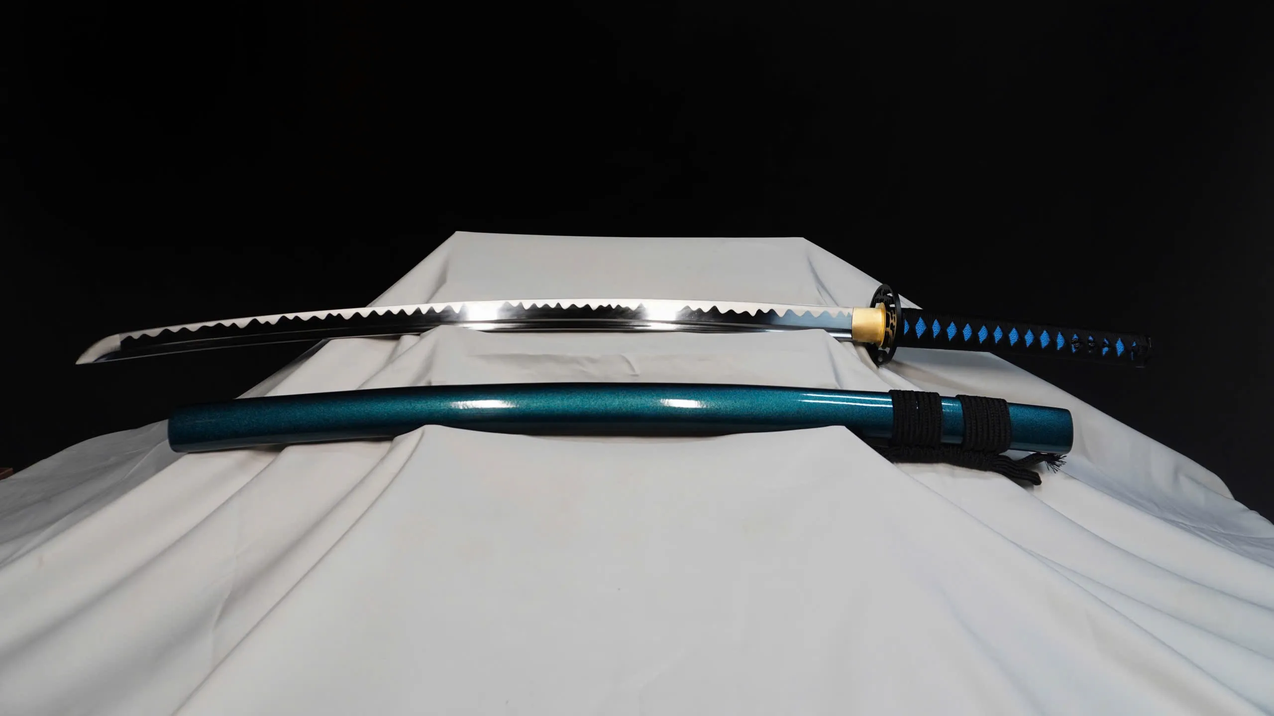 Kōri Kiba Katana - Thép Carbon 1060