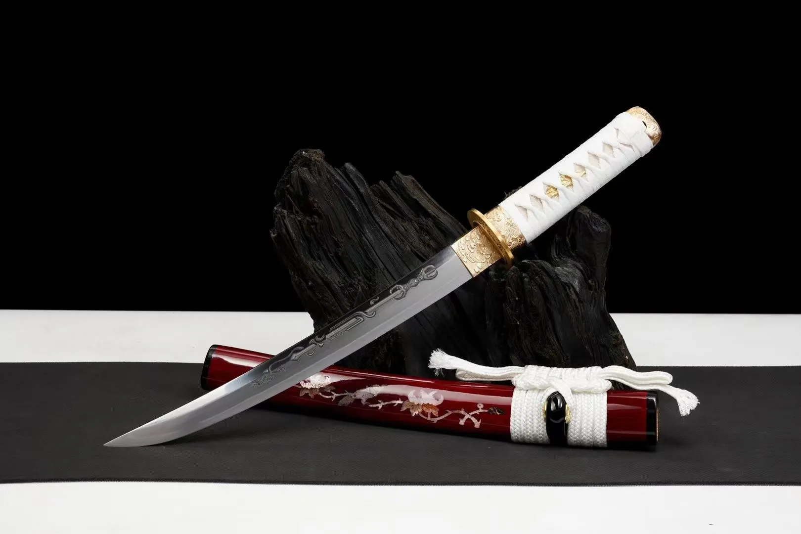 Rakuka Tanto - T10