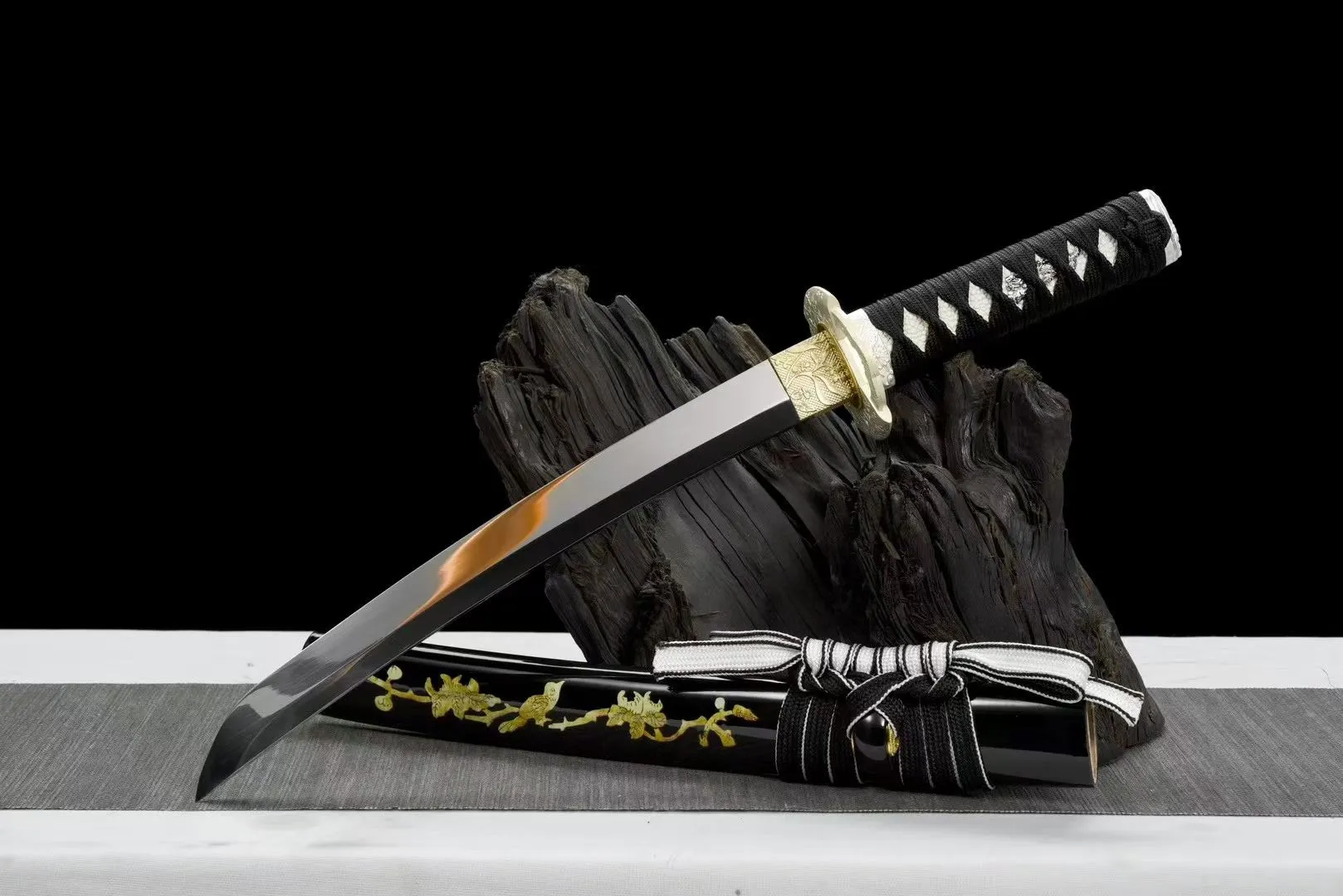 Hibari Tanto - Lò Xo