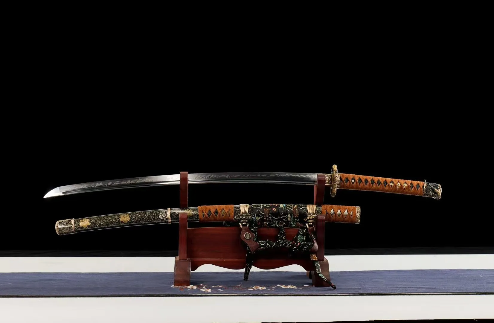 Kurenai Ryū Handachi - T10 Steel